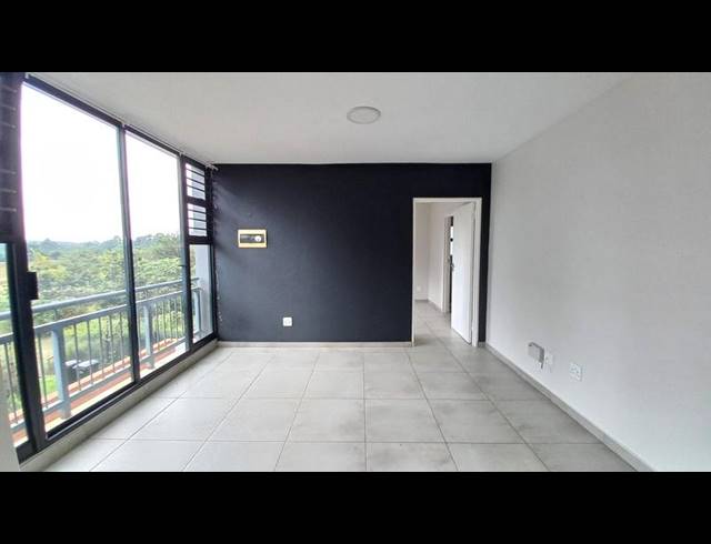 1 BEDROOM PROPERTY TO RENT IN SHERE